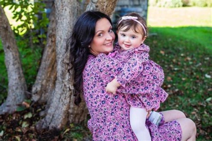 
Adina Azarian Obituary After Plane Crash Death Cause And Wiki Bio 