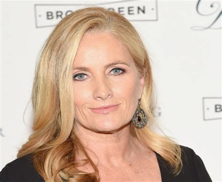 Alex Witt Bio, Wiki, Age, Husband, Surgery, Heart Attack, Salary, Net Worth
