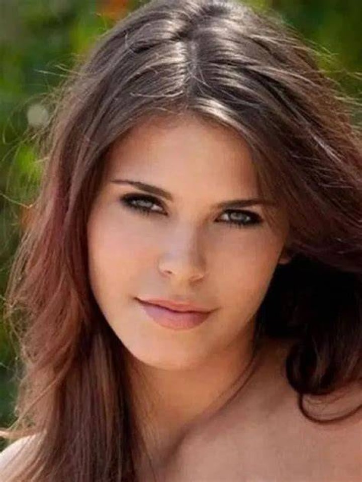 Ashley Nicole Biography, Age, Height, Wiki, Married, Career, Net Worth, Designs