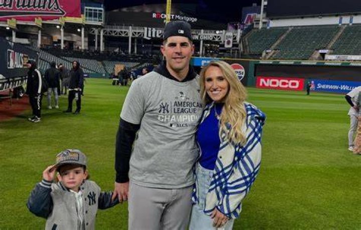 Ashley Paddock, Carlos Antonio Rodon Wife: Wiki, Bio, Age, Height, Husband, Facts