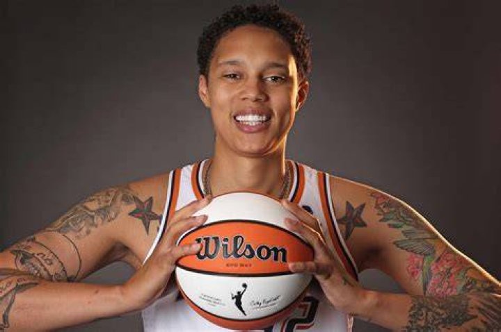Basketball: Is Brittney Griner A Man Or Woman? Meet The Athlete On Instagram