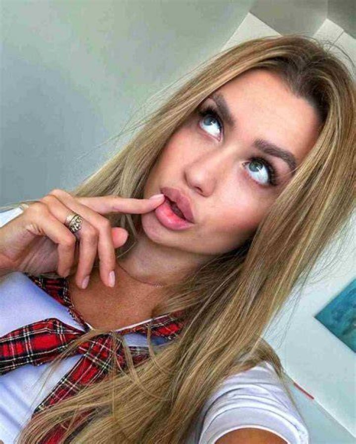 
Celes Salas Height, Weight, Net Worth, Age, Birthday, Wikipedia, Who, Nationality, Biography 