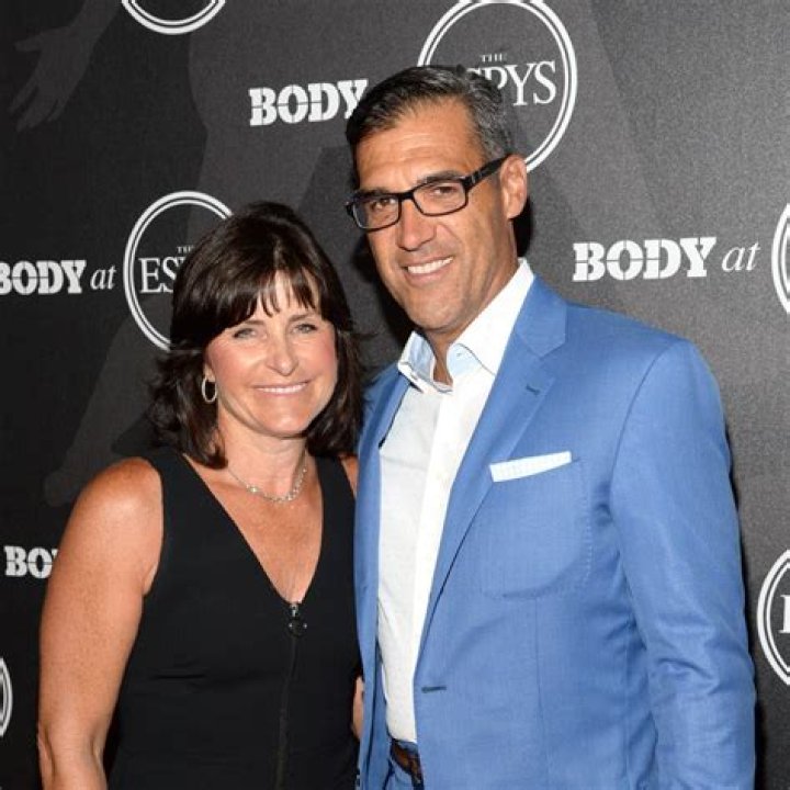 
Did Jay Wright Have An Affair? Wife Patricia Reilly Reaction As Villanova Coach Retires 