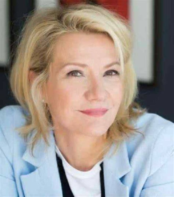 
Elise Guilbault Height, Weight, Net Worth, Age, Birthday, Wikipedia, Who, Nationality, Biography 
