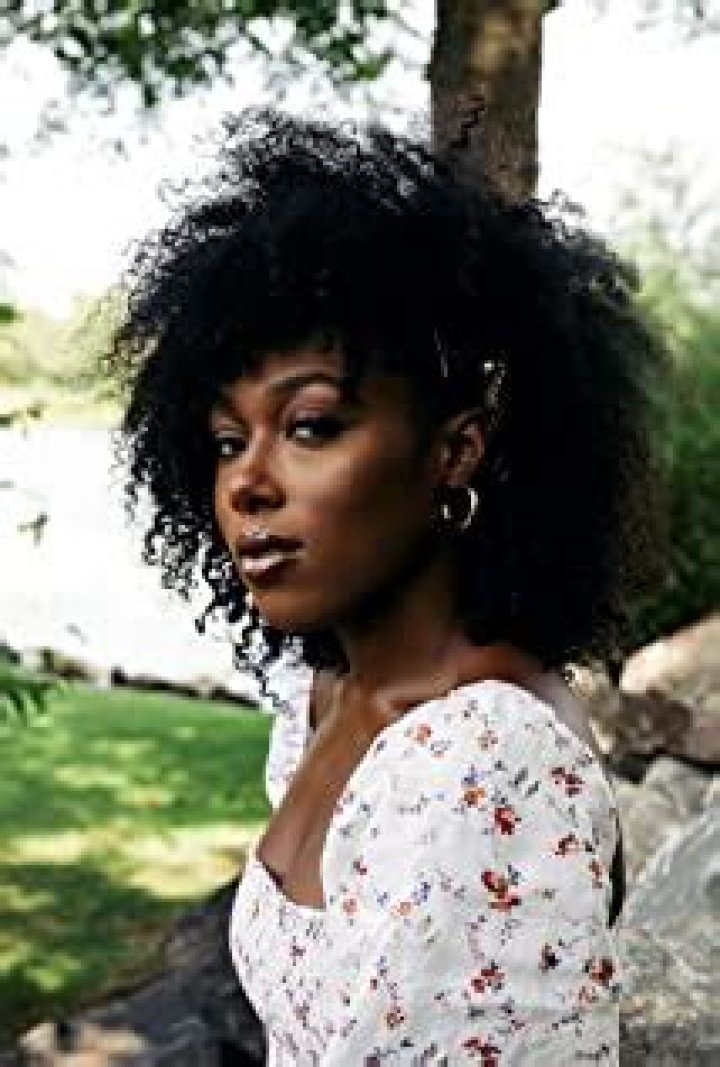 Emyri Crutchfield Height, Weight, Net Worth, Age, Birthday, Wikipedia, Who, Instagram, Biography