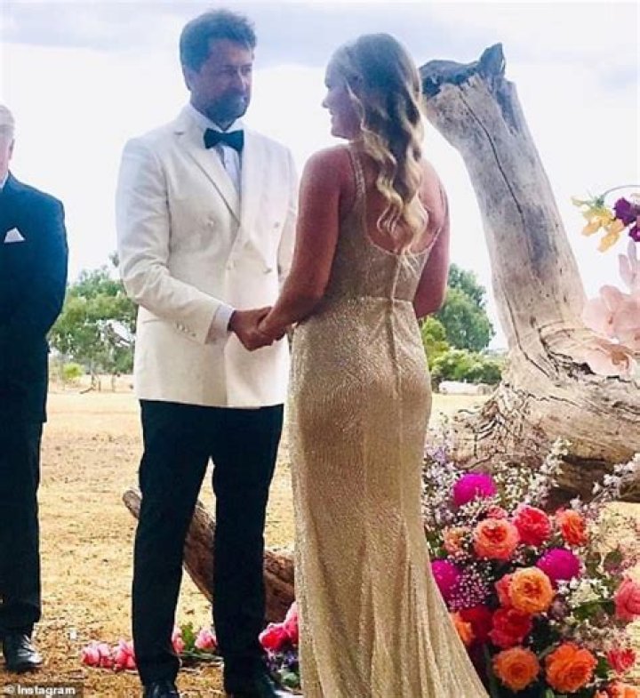 
Flick Palmateer Husband: Is She Married To Her Boyfriend Mitch Gimm? Family And Net Worth 