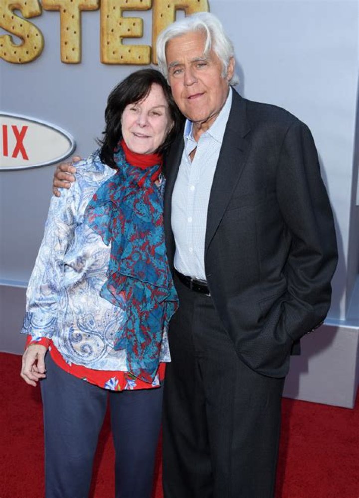How Jay Leno Married His Wife Mavis Leno and Build A Huge Net Worth On The Side