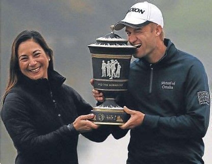 
How Old Is Russell Knox Wife? Meet Andrea Hernandez On Instagram 