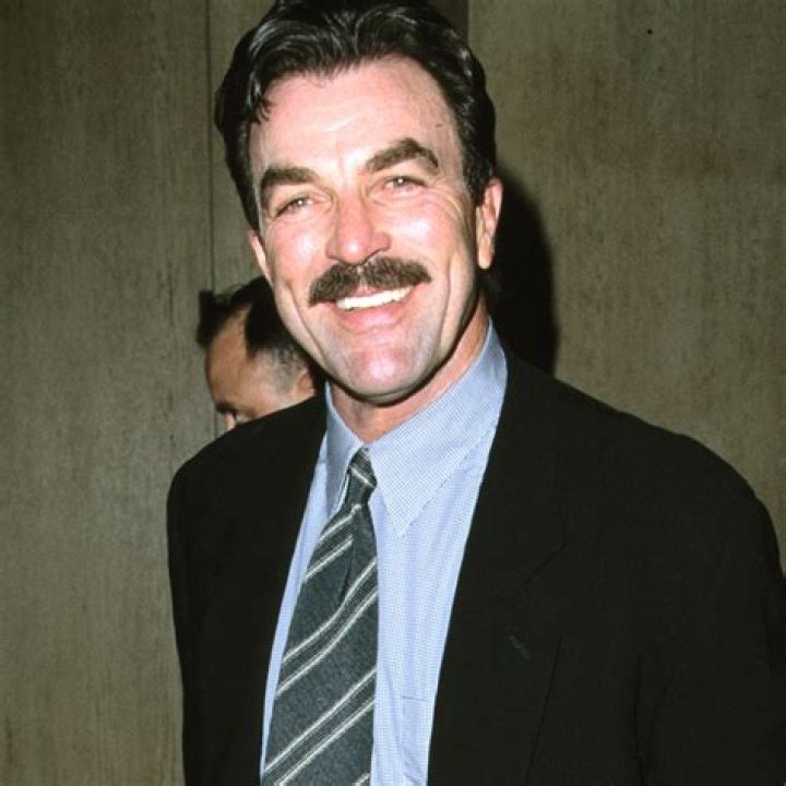 Is Tom Selleck Gay or Straight? Here are All The Facts