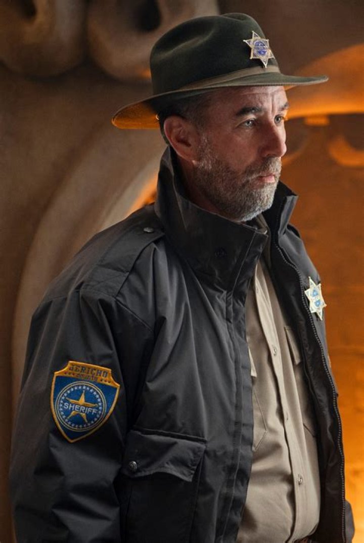 
Jamie Mcshane Plays Sheriff Donovan Galpin In Netflix’s Wednesday 