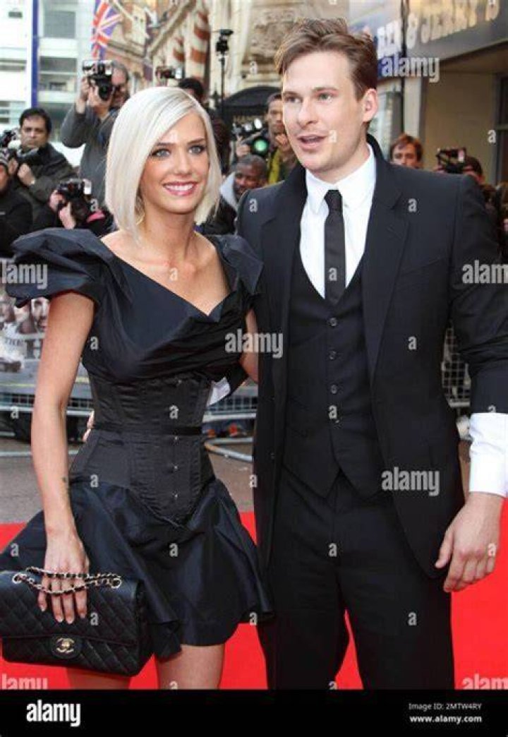 
Jeroen Bartelds Height, Age, Who, Girlfriend, Biography, Wiki, Net Worth 