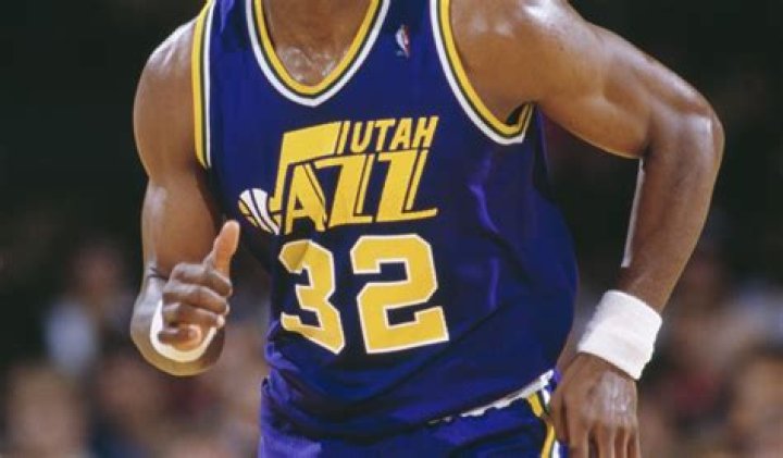 Karl Malone Height, Weight, Net Worth, Age, Birthday, Wikipedia, Who, Nationality, Biography