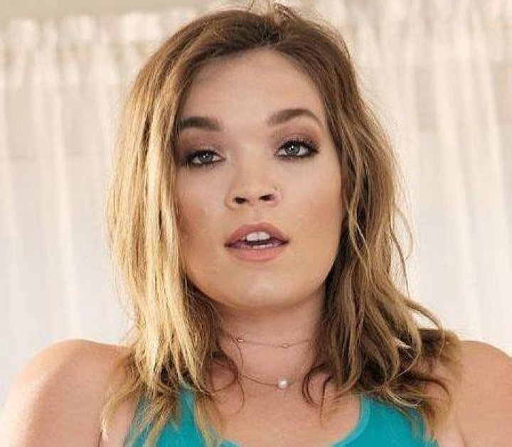 Katie Kush Height, Weight, Net Worth, Age, Birthday, Wikipedia, Who, Instagram, Biography