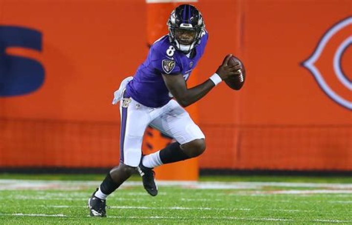 Lamar Jackson Height, Weight, Net Worth, Age, Birthday, Wikipedia, Who, Nationality, Biography