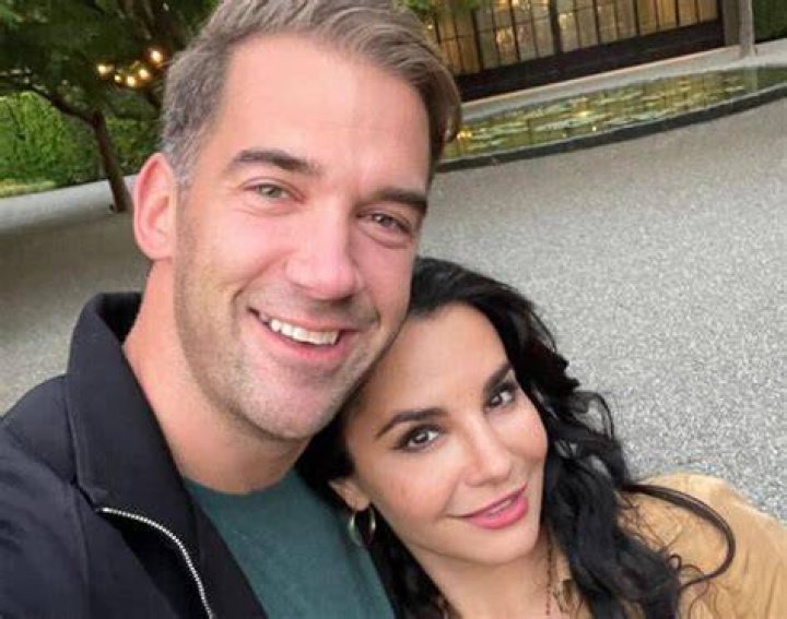 Lewis Howes Girlfriend Martha Higareda Is An Entrepreneur