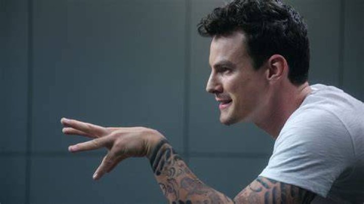 Luke Cook’s Wiki: Baby, Wife, Net Worth, Height, Family