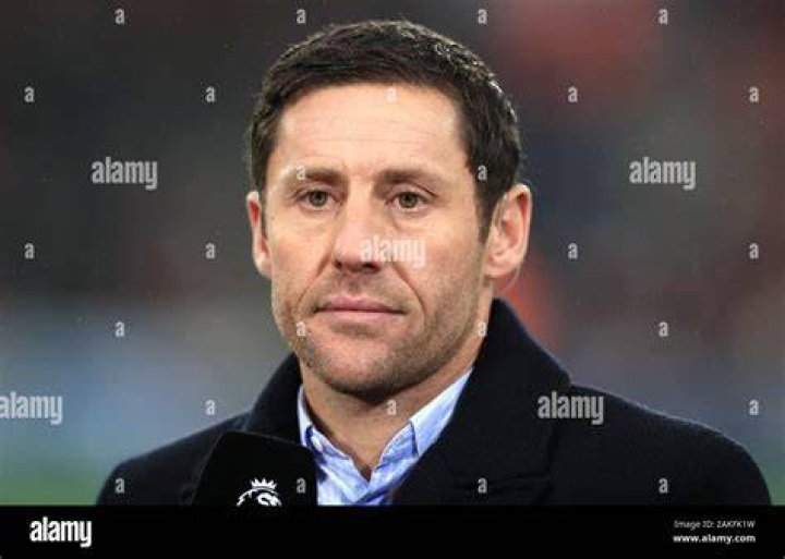 Michael Brown (footballer, born 1977)’s biography, net worth, fact, career, awards and life story