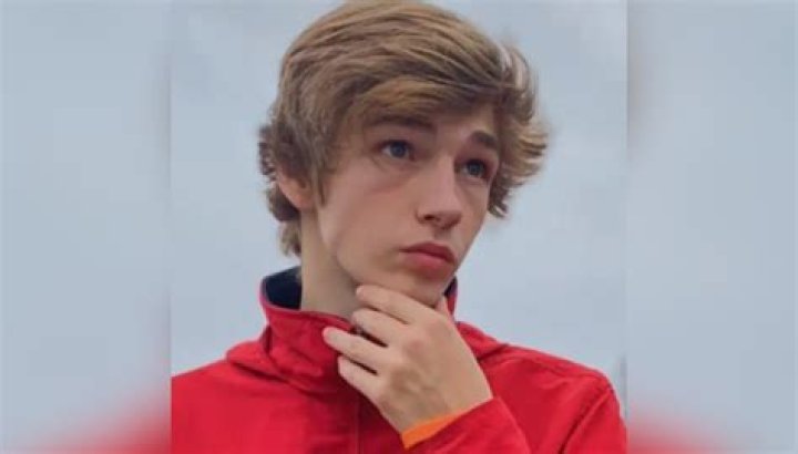 
Michael Martin – Callmechug (TikTok Star) Biography, Age, Girlfriend, Height, Net Worth 