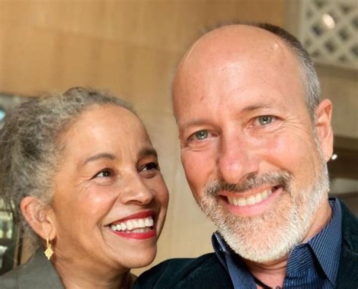 Rae Dawn Chong Bio, Wiki, Age, Husband, Height, Net Worth, Family and Color Purple