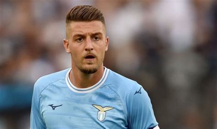 
Sergej Milinković-Savić Height, Weight, Net Worth, Age, Birthday, Wikipedia, Who, Nationality, Biography 