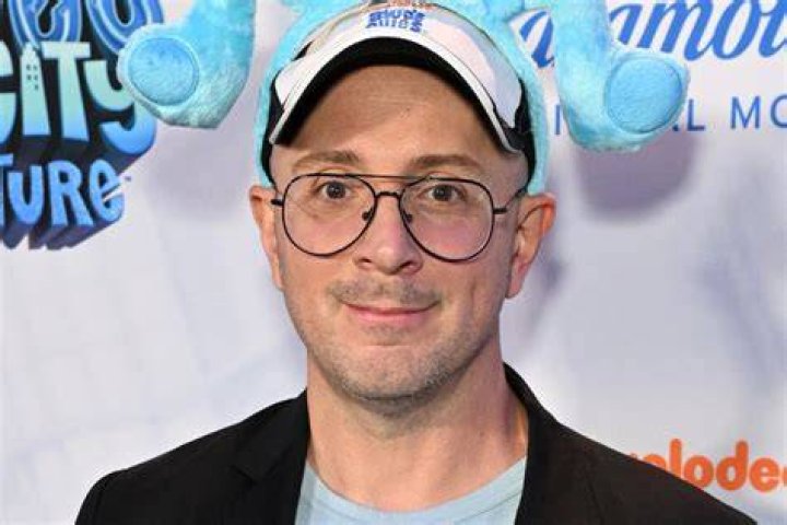 Steve Burns Death Hoax -Is Blues Clues Host Dead Or Alive? Viral Twitter Post Explained