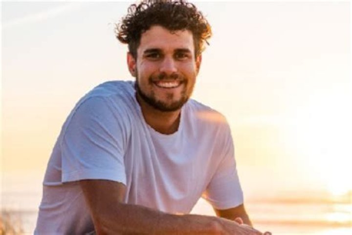 Surf Mesa Height, Weight, Net Worth, Age, Birthday, Wikipedia, Who, Instagram, Biography