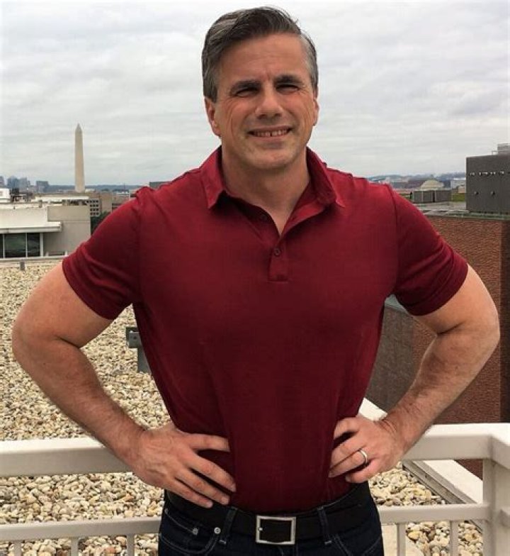 Tom Fitton Height, Weight, Net Worth, Age, Birthday, Wikipedia, Who, Nationality, Biography