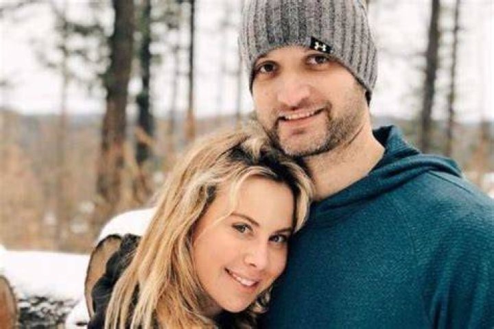 
Where Is Tara Lipinski Now? Husband Age 2022 – What Happened To Her? 