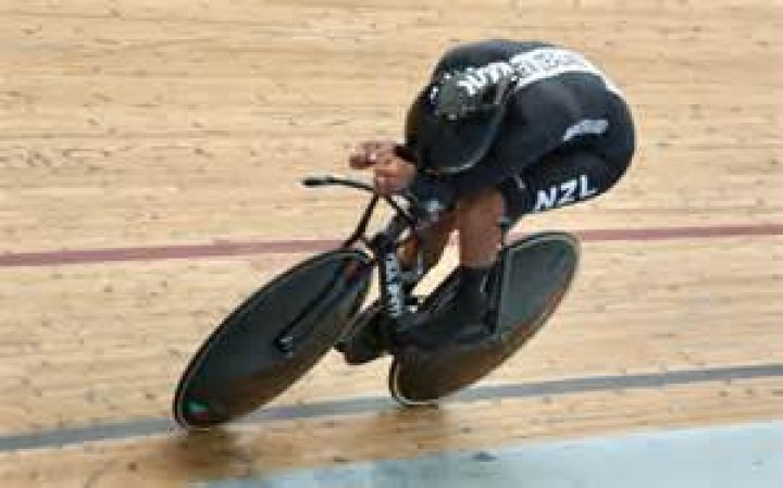 
Who Are Cyclist Bryony Botha Parents? Third-Fastest 3000m Individual Pursuit Female 