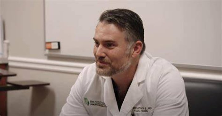 
Who is Dr. Charles Procter from 1000-Lb Best Friends season 2? Meet the board-certified surgeon 